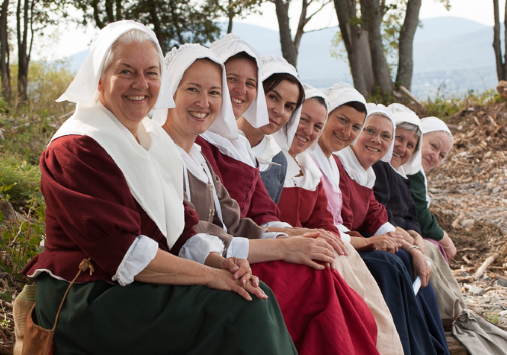 Formation en ligne J-2026<br> <b>Les Filles du Roy, nos toutes premières grand-mères! 